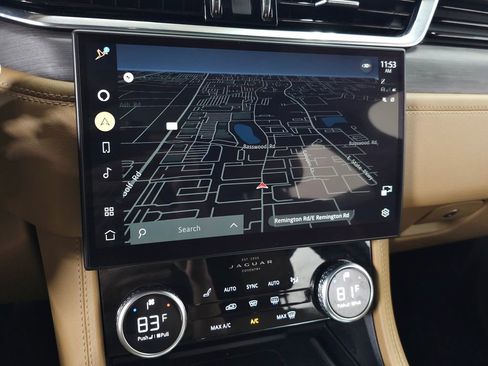 Used 2023 Jaguar F-PACE S AWD/4WD image 26