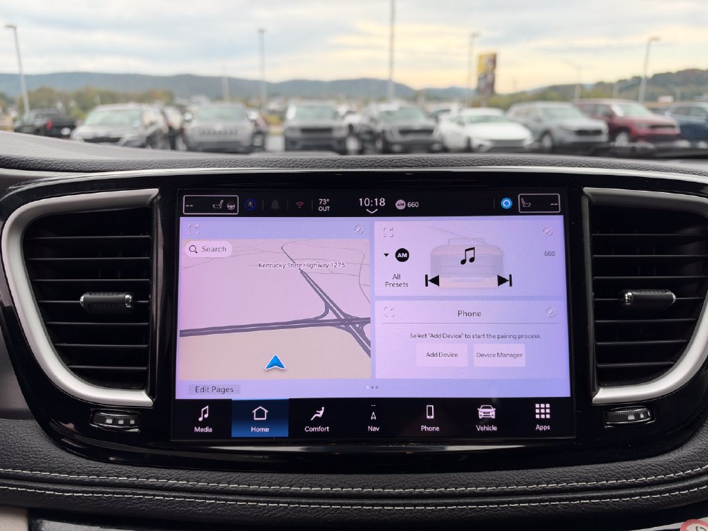 Used 2024 Chrysler Pacifica Limited FWD image 13