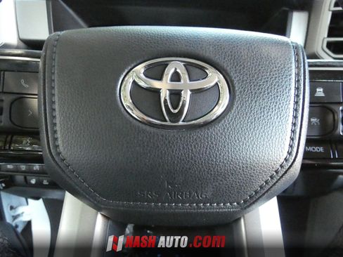 Used 2024 Toyota Tundra Limited AWD/4WD image 60