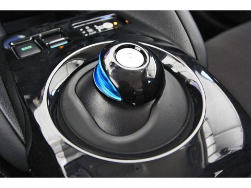 New 2024 Nissan Leaf SV Plus FWD image 17