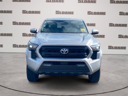 Used 2024 Toyota Tacoma SR5 AWD/4WD image 3