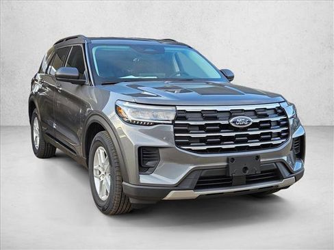 New 2026 Ford Explorer Active image 7