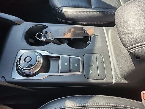 Used 2021 Ford Escape SEL image 33