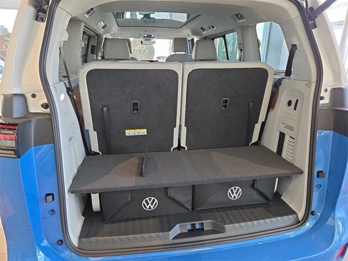 New 2025 Volkswagen ID. Buzz 1st Edition image 10