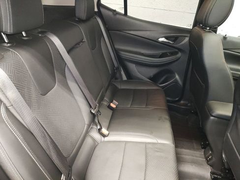 Used 2022 Buick Encore GX Essence w/ Experience Buick Package image 12