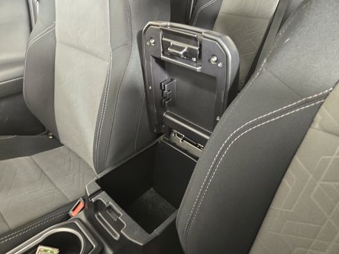 Used 2021 Toyota Tacoma TRD Sport image 27