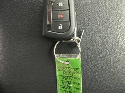 Used 2023 Toyota RAV4 LE AWD/4WD image 31