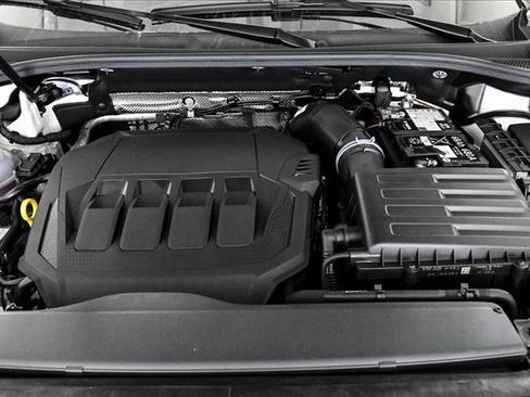 New 2025 Audi Q3 2.0T Premium image 13