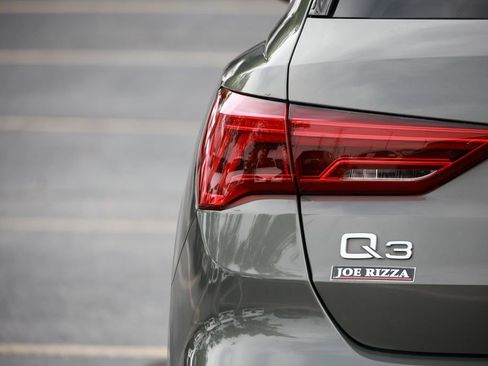Used 2019 Audi Q3 2.0T Premium AWD/4WD image 29