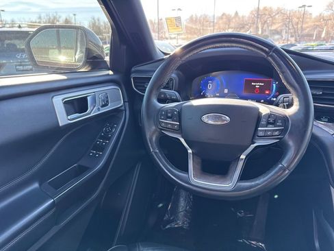 Used 2020 Ford Explorer Platinum image 43