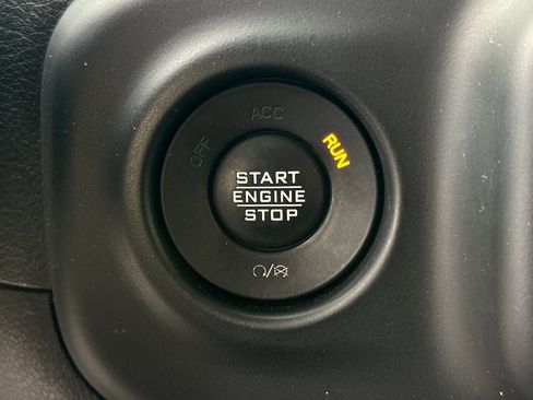 Used 2021 Jeep Gladiator Overland w/ Popular Equipment Package image 22