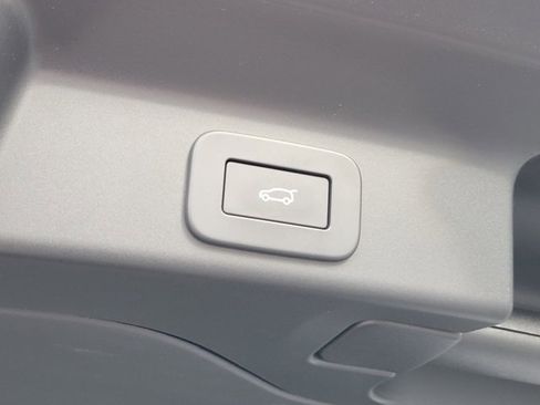 Used 2023 Jaguar F-PACE S image 13