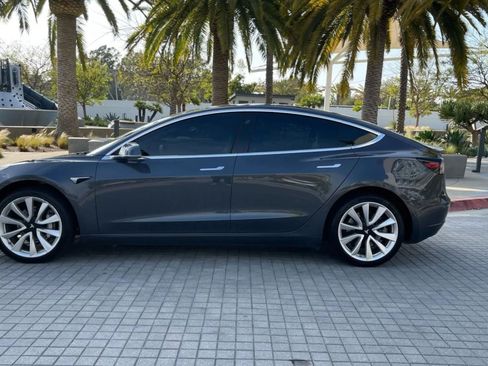 Used 2020 Tesla Model 3 Standard Range Plus RWD image 7