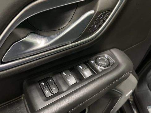 Used 2023 Chevrolet Tahoe LT image 5