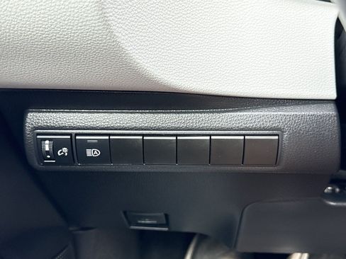 Used 2024 Toyota Corolla SE FWD image 17