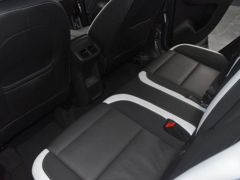 Used 2024 Buick Envision Sport Touring image 31