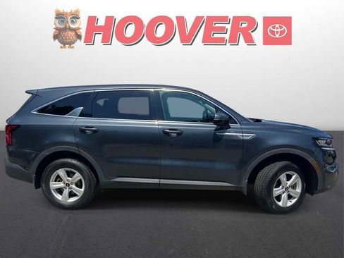 Used 2022 Kia Sorento LX AWD/4WD image 2