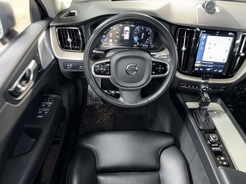 Used 2018 Volvo XC60 T6 Inscription w/ Convenience Package AWD/4WD image 4