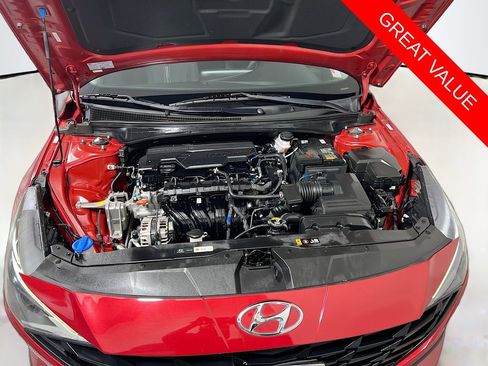 Used 2023 Hyundai Elantra SEL w/ Cargo Package image 28