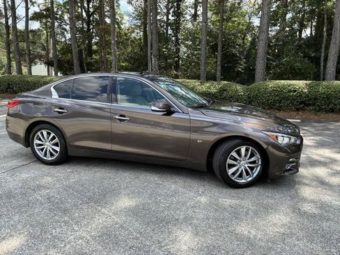 Used 2015 INFINITI Q50 Premium w/ Navigation Package AWD/4WD image 3