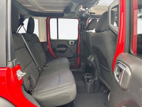 Used 2022 Jeep Wrangler Unlimited Sport image 19