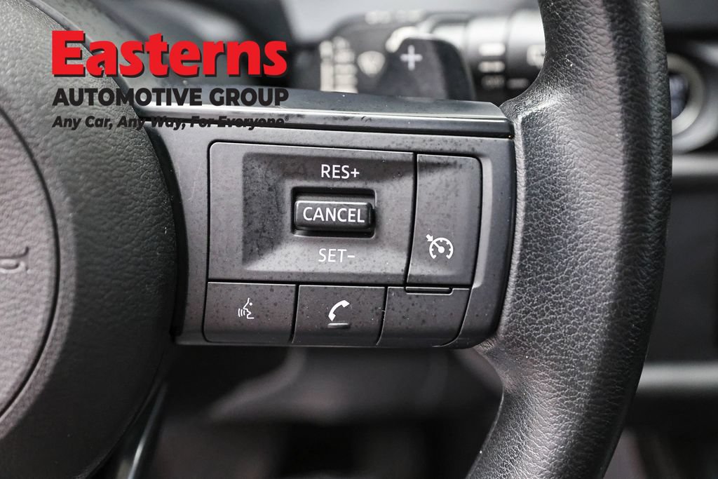 Used 2023 Nissan Pathfinder S AWD/4WD image 18