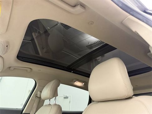 Used 2017 Lincoln MKX Reserve w/ Lincoln MKX Climate Package image 14