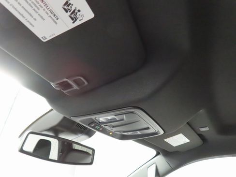 Used 2025 GMC Sierra 1500 AT4 image 26