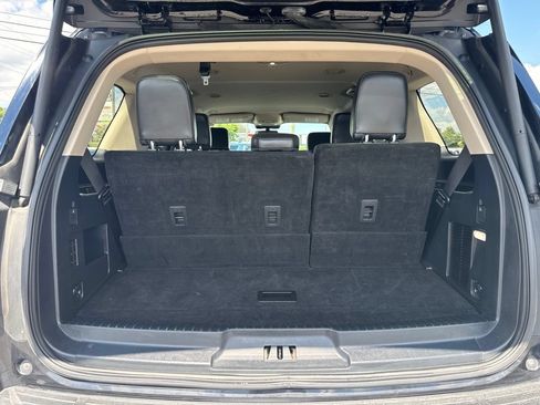 Used 2024 Ford Expedition XLT AWD/4WD image 26