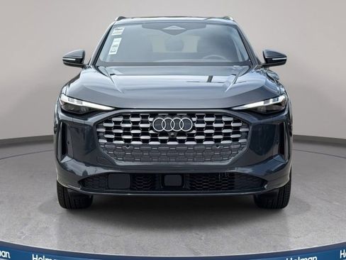 Certified 2025 Audi Q5 Premium Plus w/ Premium Plus image 3