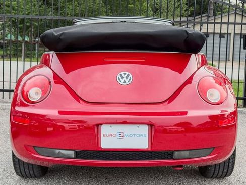 Used 2009 Volkswagen Beetle Convertible FWD image 9