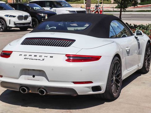 Used 2017 Porsche 911 Carrera S RWD image 6