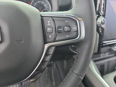 Used 2025 RAM 1500 Big Horn AWD/4WD image 18