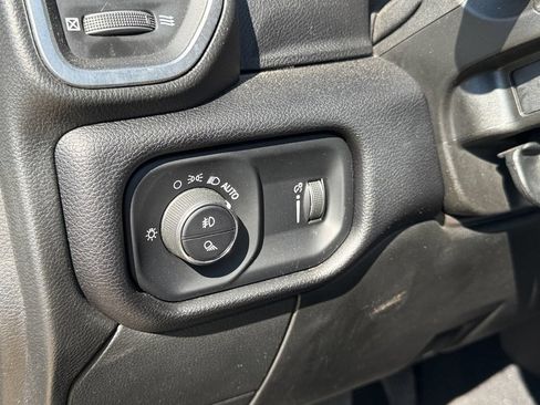 Used 2024 RAM 3500 Big Horn AWD/4WD image 19