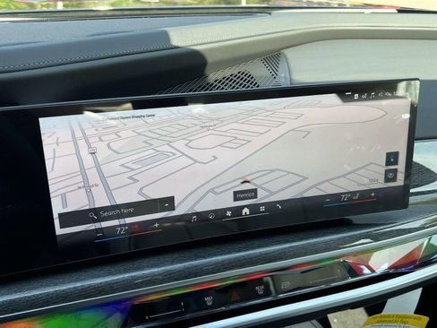 New 2025 BMW i7 eDrive50 w/ Executive Package image 17