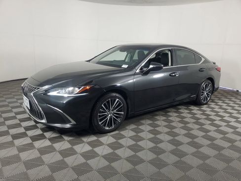 Used 2022 Lexus ES 300h w/ Premium Package image 8