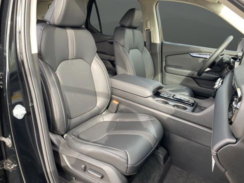 New 2025 Honda Pilot Touring image 32