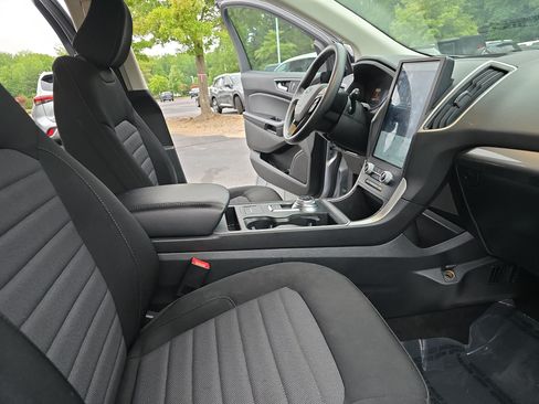 Used 2022 Ford Edge SE w/ Black Appearance Package AWD/4WD image 10