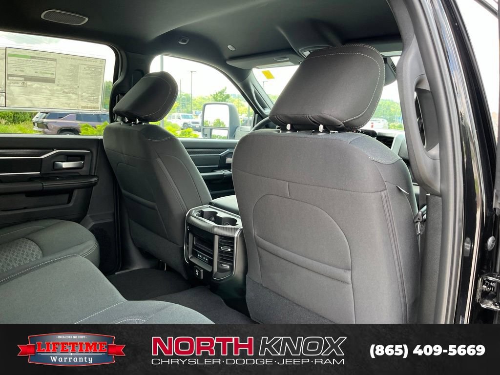 New 2026 RAM 2500 Big Horn AWD/4WD image 24