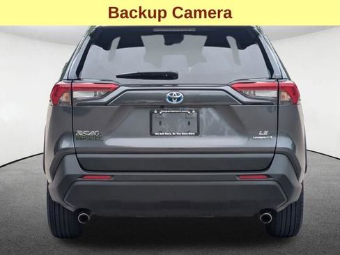 Used 2022 Toyota RAV4 LE AWD/4WD image 6