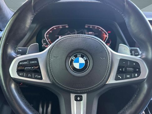 Used 2022 BMW X7 xDrive40i w/ M Sport Package AWD/4WD image 17
