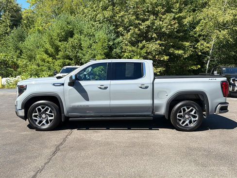 Used 2024 GMC Sierra 1500 SLE AWD/4WD image 2