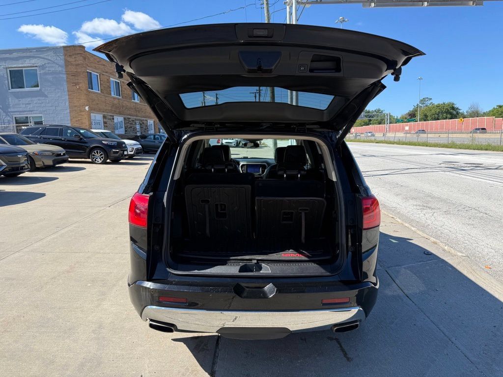Used 2019 GMC Acadia Denali w/ Technology Package AWD/4WD image 18