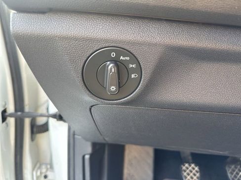 Used 2019 Volkswagen Jetta S image 11