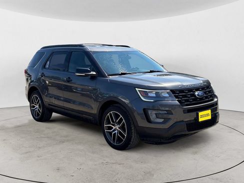 Used 2017 Ford Explorer Sport AWD/4WD image 3