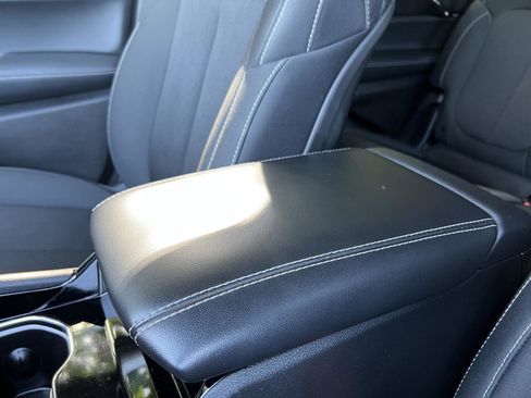 Used 2022 Jeep Grand Cherokee L Laredo w/ Luxury Tech Group I image 32