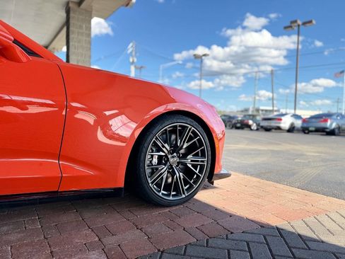 Used 2021 Chevrolet Camaro ZL1 image 22