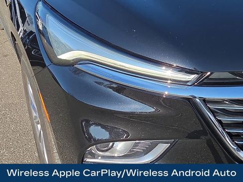 Used 2022 Buick Enclave Essence image 13