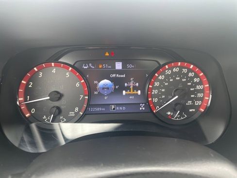 Used 2022 Nissan Frontier PRO-4X image 24