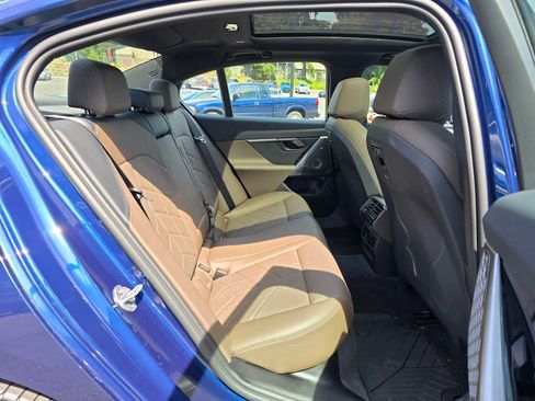 Used 2026 BMW i5 eDrive40 AWD/4WD image 13